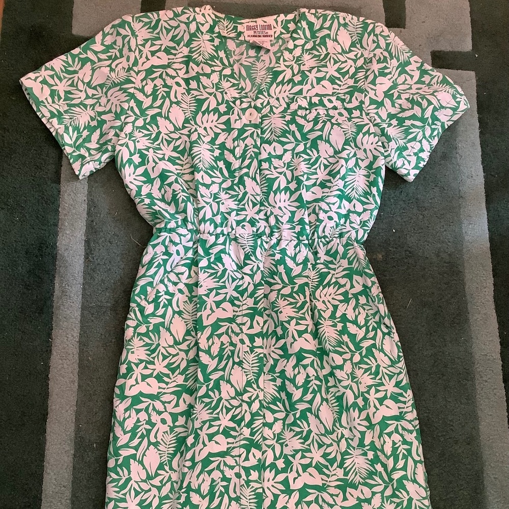 Maggie London Petites by Jeannine Booher, Refreshing Polyester Dress, size 8